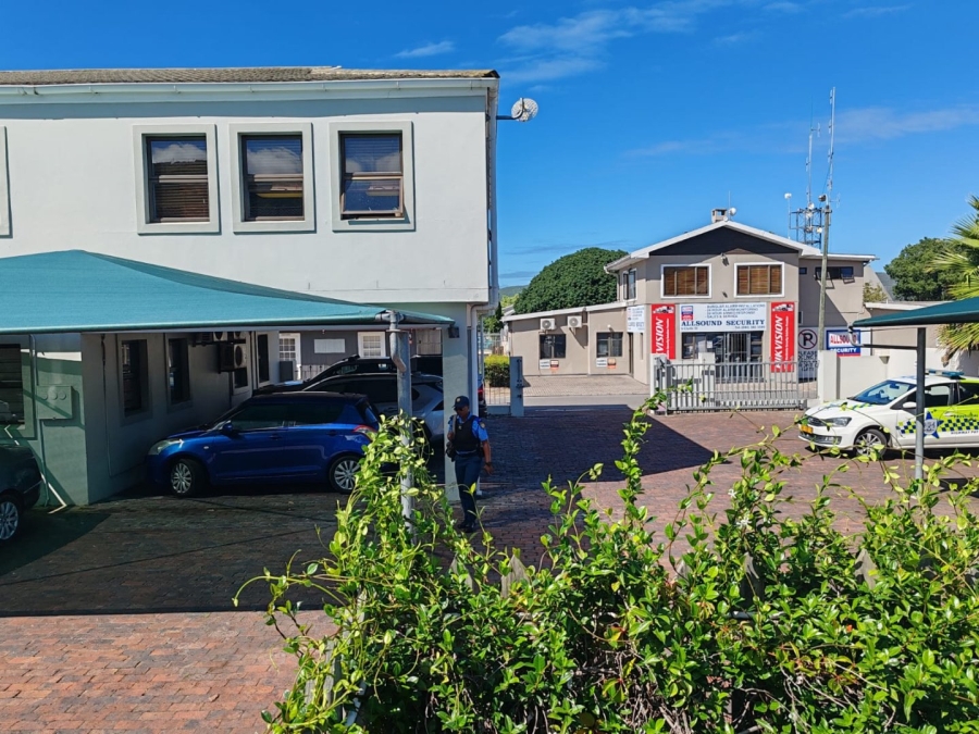  Bedroom Property for Sale in Knysna Central Western Cape